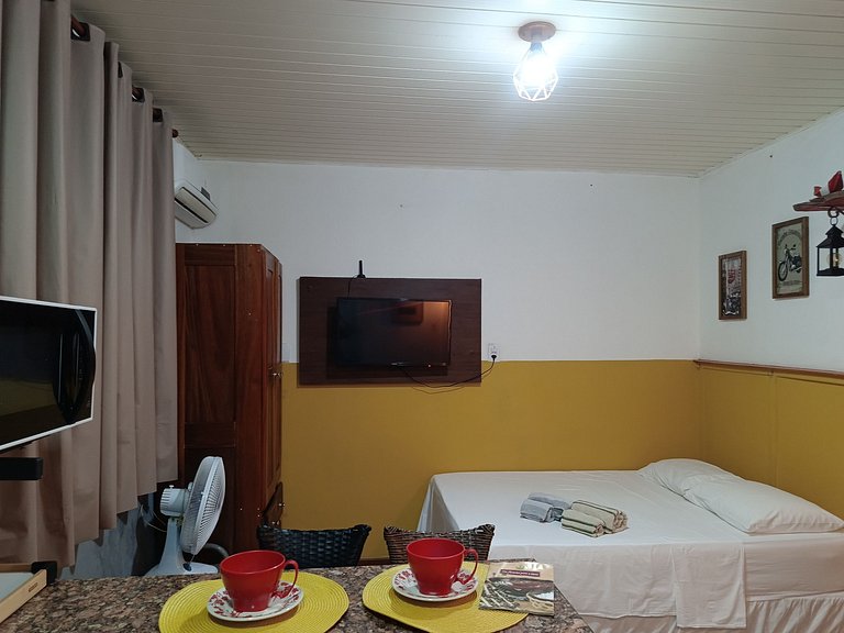 Whole Studio next to Parque da Cidade/Hangar